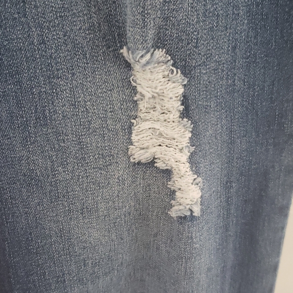 183. True Craft EUC Skinny Jeans - Picture 2 of 3